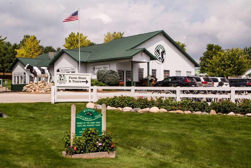 country dairy store and restaurant in new era michigan